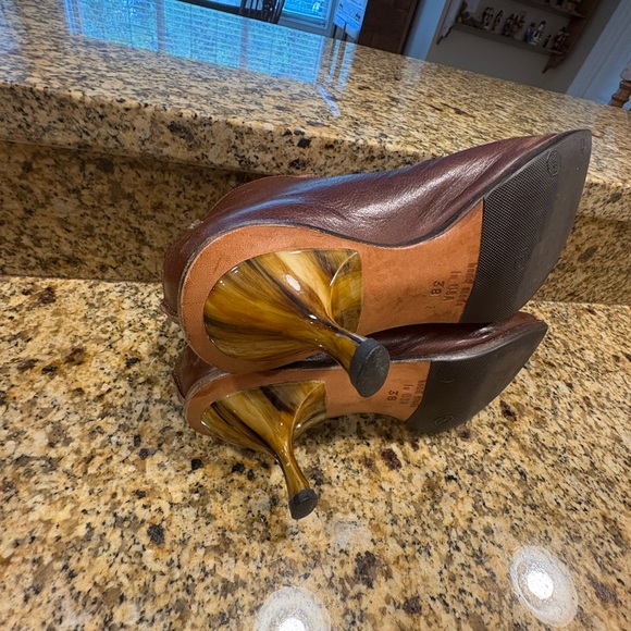 Cydwoq “Skate” Brown Leather Handmade Heels Shoes Sz 38 US 8 Low Heel Casual - Picture 10 of 14